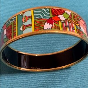 HERMES enamel bangle bracelet piano keyboard pattern.